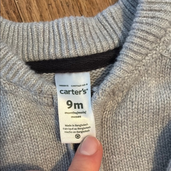 Assorted Sweaters and One Jacket - Picture 12 of 13